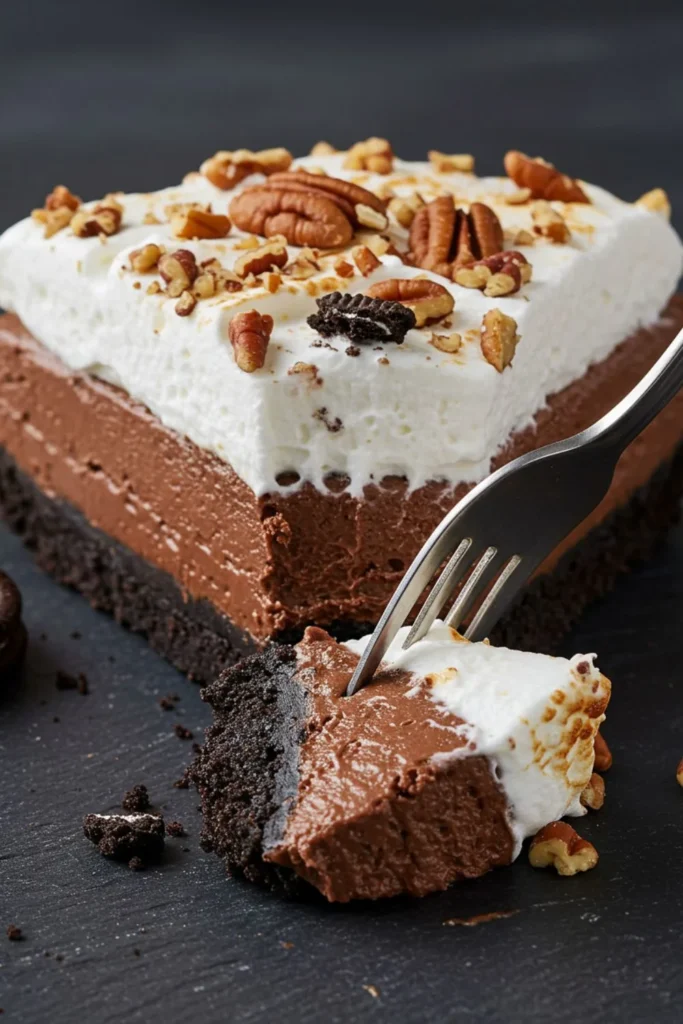 Mississippi Mud Pie: Rich Chocolate Dessert with Oreo Crust