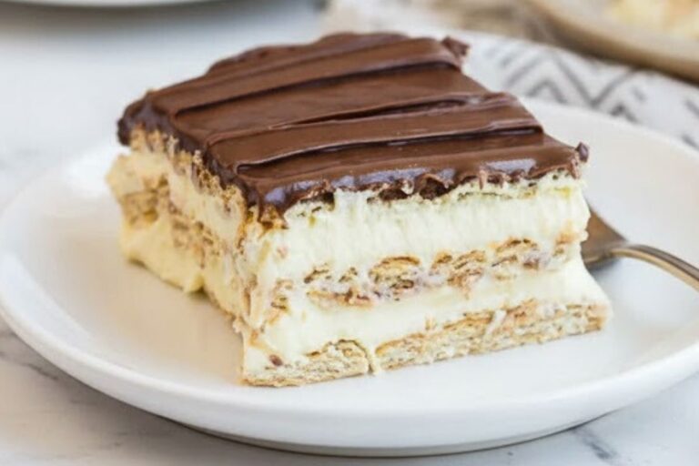 Classic No-Bake Chocolate Eclair Cake