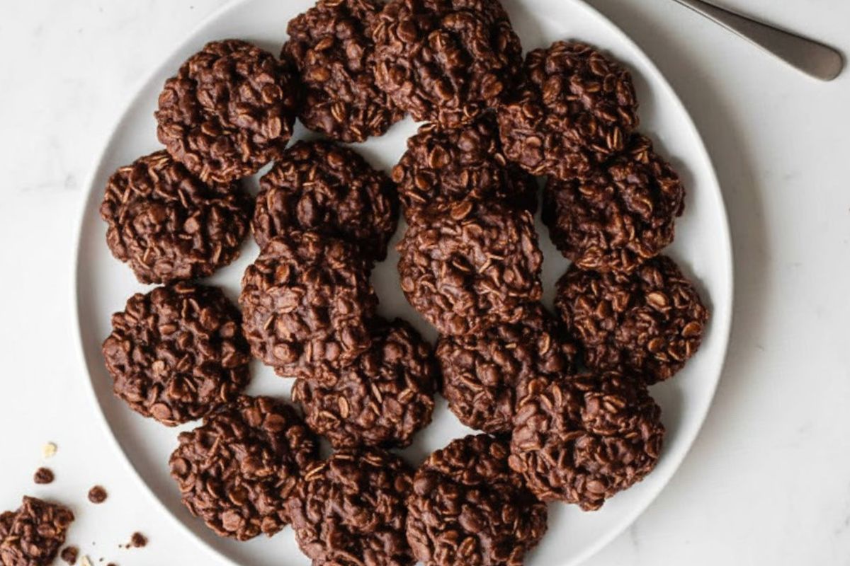 No-Bake Chocolate Peanut Butter Cookies